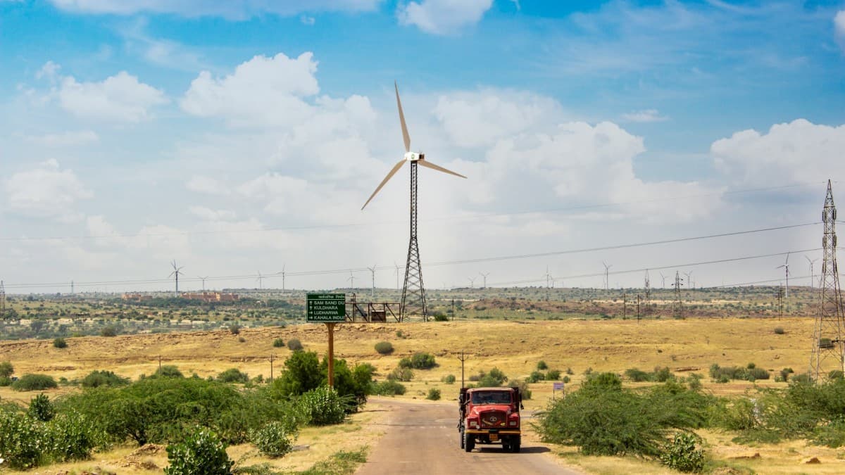 India Curtailed 300 GWh of Clean Energy in Q1 as Grid Lags Solar Build