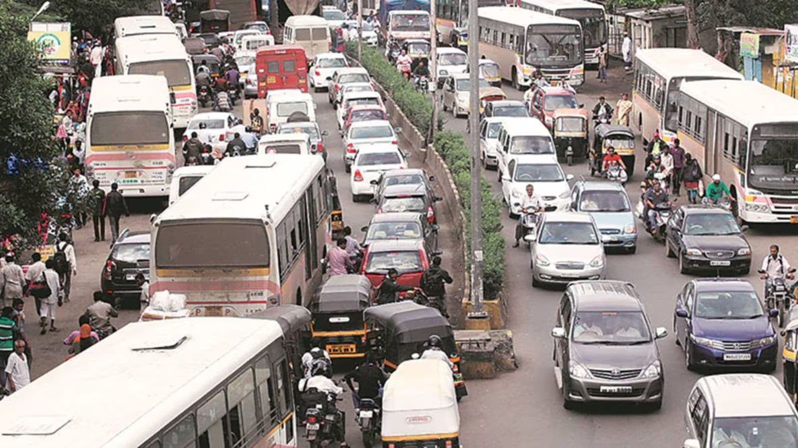 Pune Mayor appeals to councilors to observe ‘Public Transport Day’