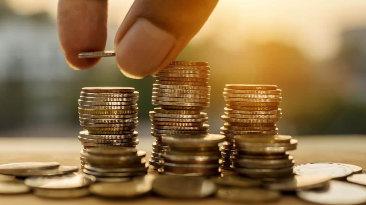 Bank deposits , debt mutual funds are complementary , not competing instruments : RBI Annual Report