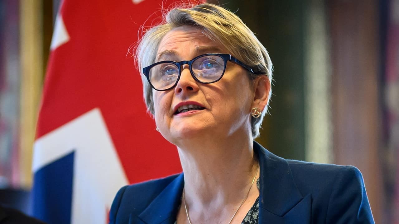 UK foreign minister due to visit China and India to discuss global issues - Moneycontrol . com