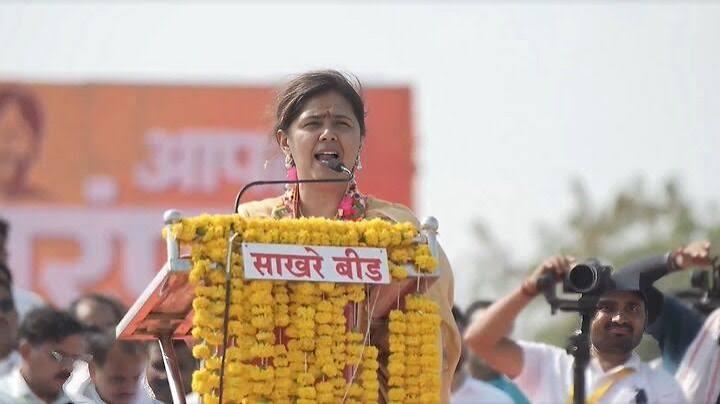 जातीच्या जिवावर मोठ्या होणाऱ्या नेत्याला भविष्य नाही: भगवान गडावर पंकजा मुंडेंचा इशारा