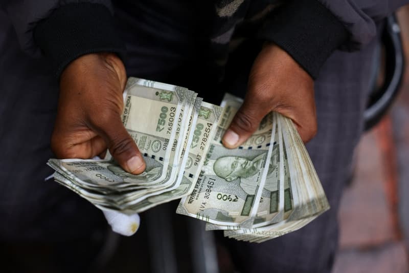 Rupee hits all-time low on mounting external finance pressures, rising US yields