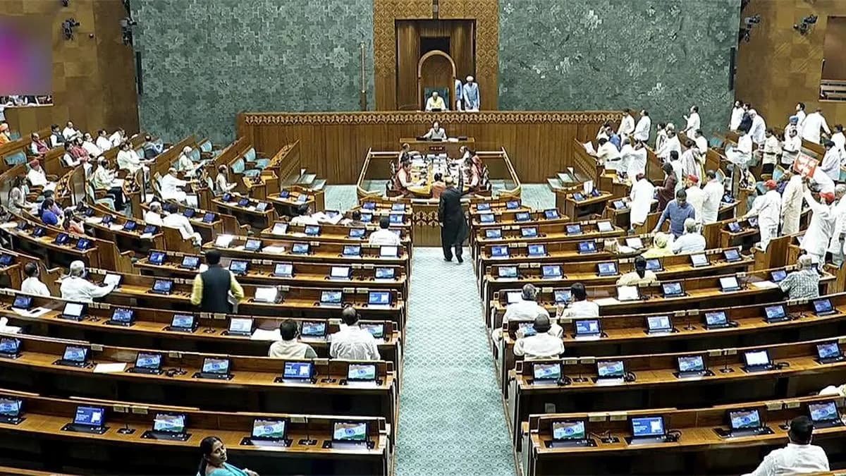 Parliament Monsoon session: Opposition continues protest over police action against students