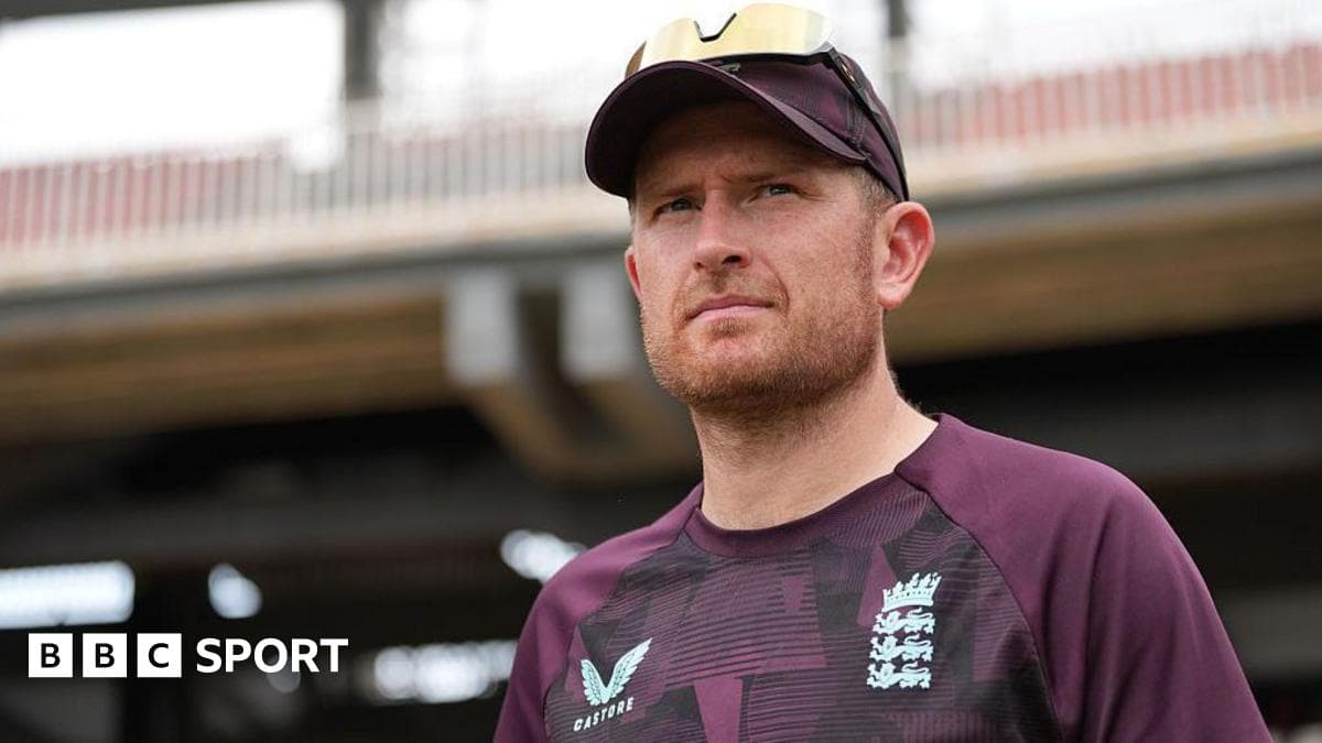 Hampshire's Dawson retires from first-class cricket