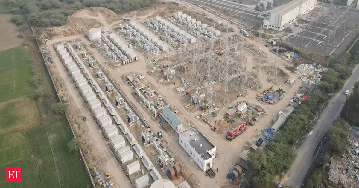 Gujarat builds 870 MW battery power backup network to stabilise renewable energy grid