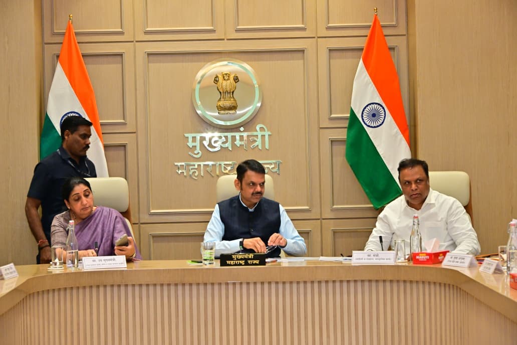 डिजिटल गव्हर्नन्स प्लॅटफॉर्म त्वरित सुरू करावा: ३१ डिसेंबरपर्यंत प्रलंबित काम पूर्ण करण्याचे मुख्यमंत्री देवेंद्र फडणवीस यांचे आदेश