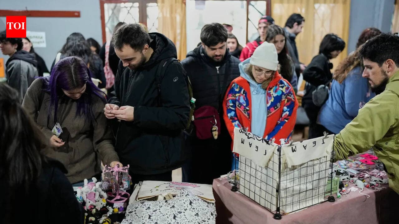 Unwanted lab rats find new homes and are adopted thanks to an Argentine organization