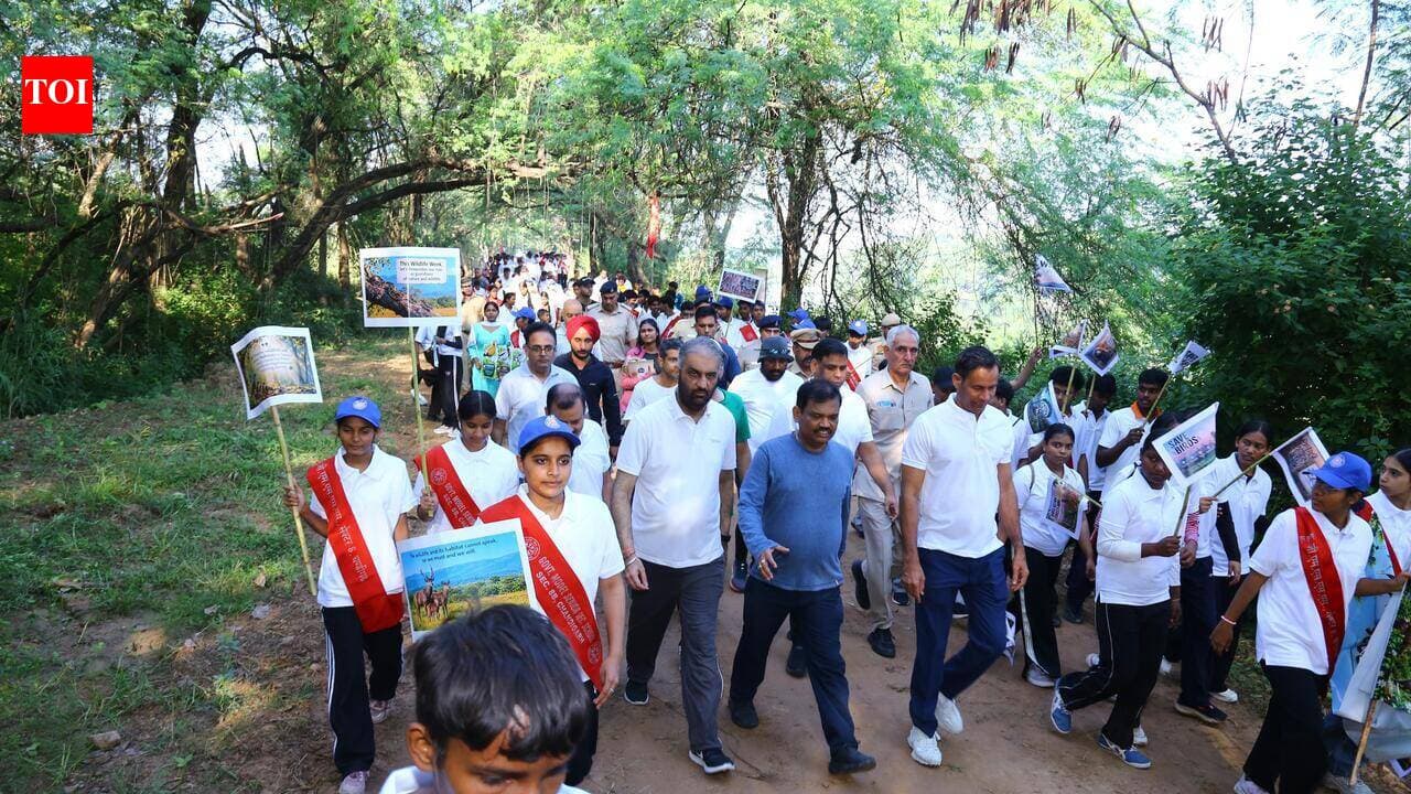UT launches wildlife week with Sukhna walkathon