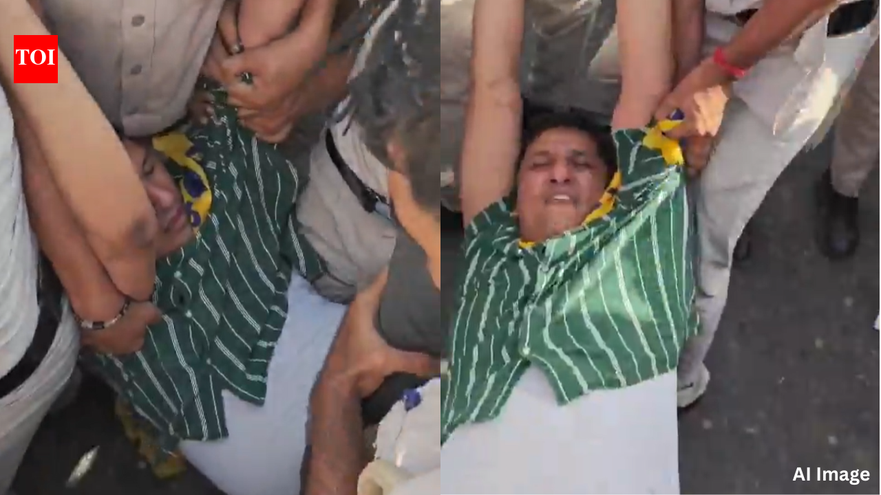 'This govt must go': AAP workers, Saurabh Bhardwaj detained during India Gate protest march